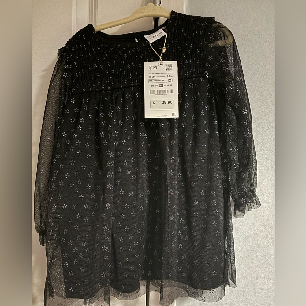 Zara toddler dress brand new with tags. Nice for holidays or any occasion.